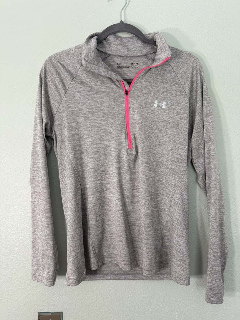 Under Armour Quarter Zip Women’s Long Sleeve - Large Pink Purple